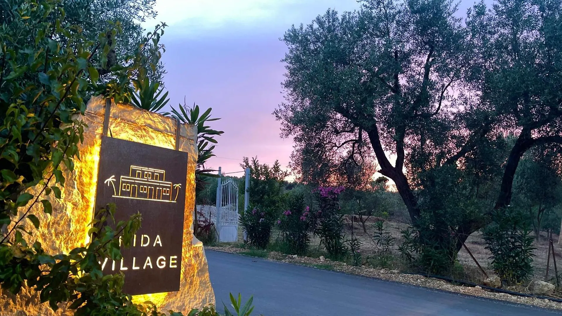 Rida Village Ksamil Island Oda ve Kahvaltı