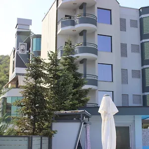 https://luander-hotel.hotels-in-tirana.com