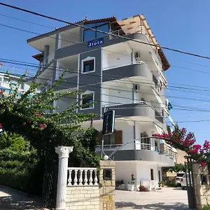 Jiota Aparthotel