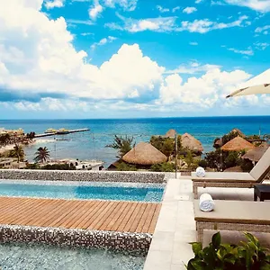 Singular Joy Downtown Residences 3*, Playa del Carmen Mexique