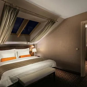 Cosmopolitan 5*, Prag Çek Cumhuriyeti