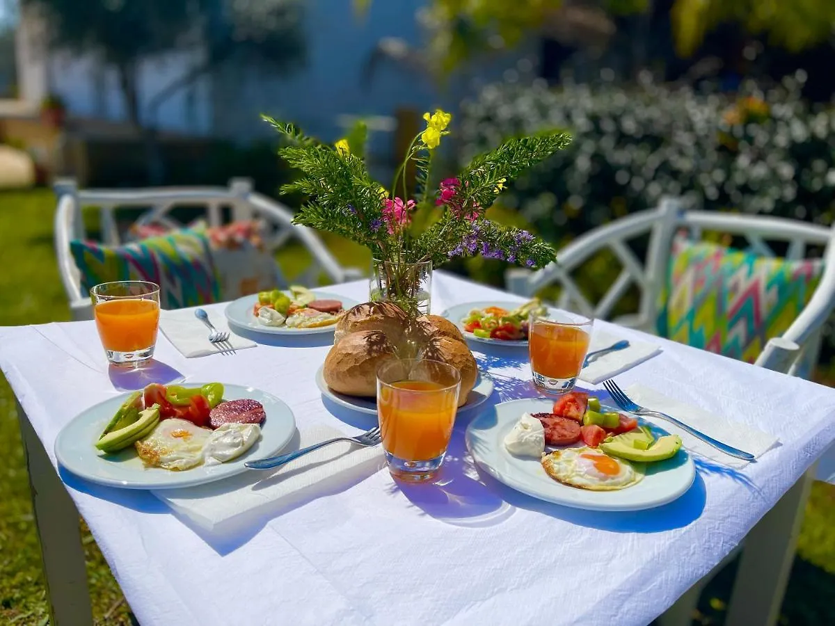 Rida Village Ksamil Island Bed & Breakfast