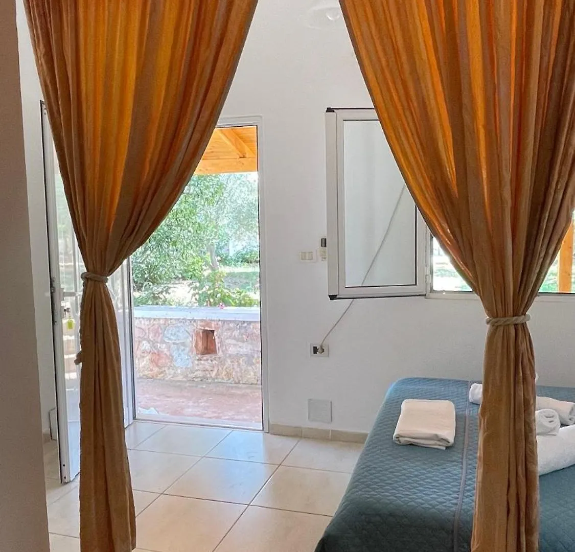Rida Village Ksamil Island Alojamento de Acomodação e Pequeno-almoço